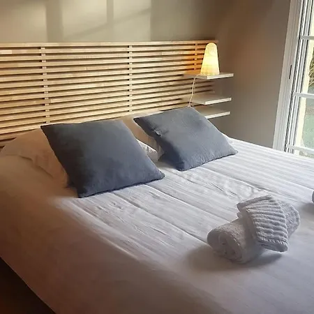 Cosy With Pool Near Ocean Vila