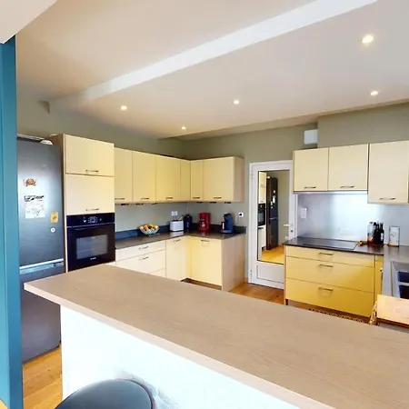 Cosy With Pool Near Ocean Villa *